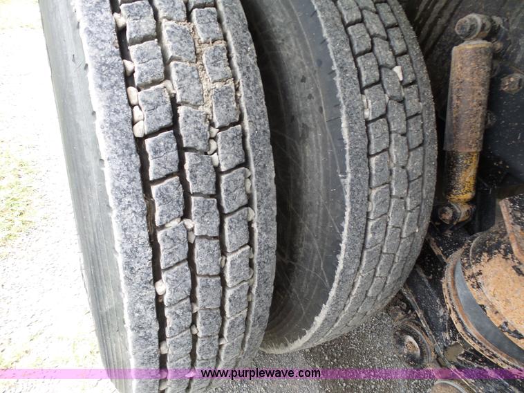 image for item L6363 1998 Kenworth W900 dump truck