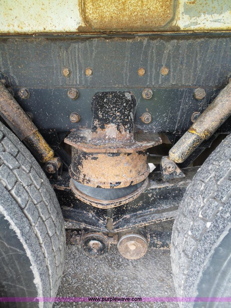 image for item L6363 1998 Kenworth W900 dump truck