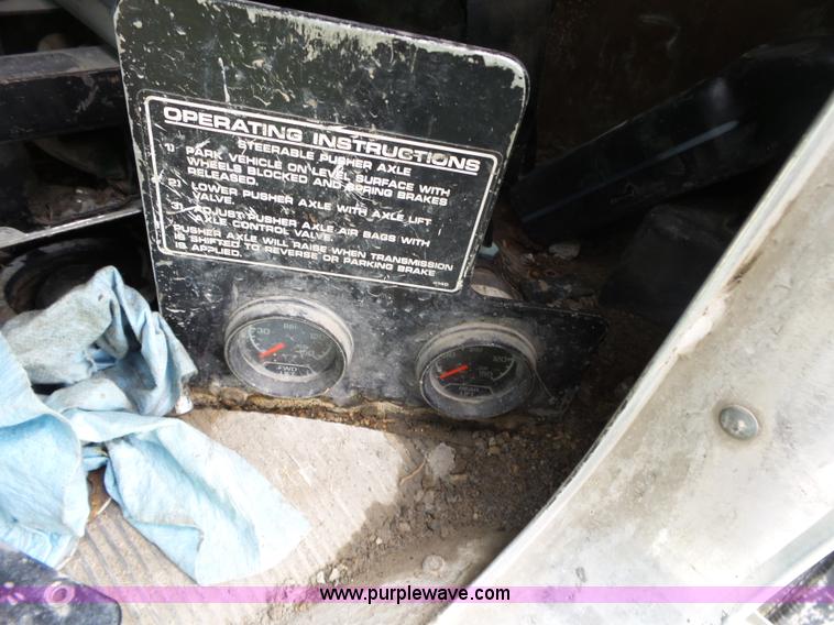 image for item L6363 1998 Kenworth W900 dump truck