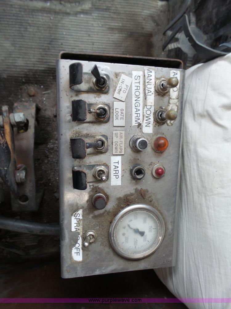 image for item L6363 1998 Kenworth W900 dump truck