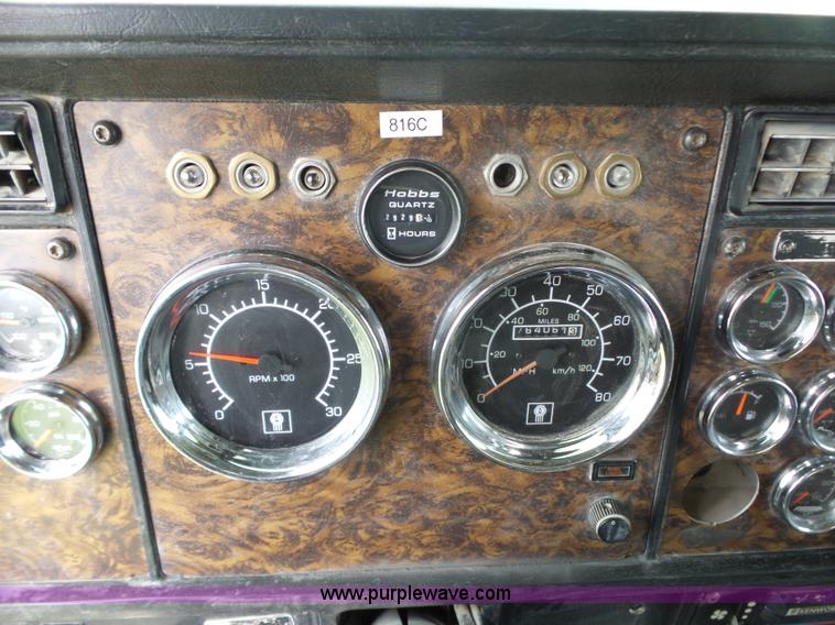 image for item L6363 1998 Kenworth W900 dump truck