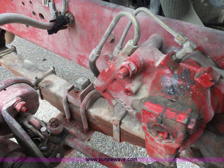 image for item L6364 1997 Ford LT9000 mixer truck