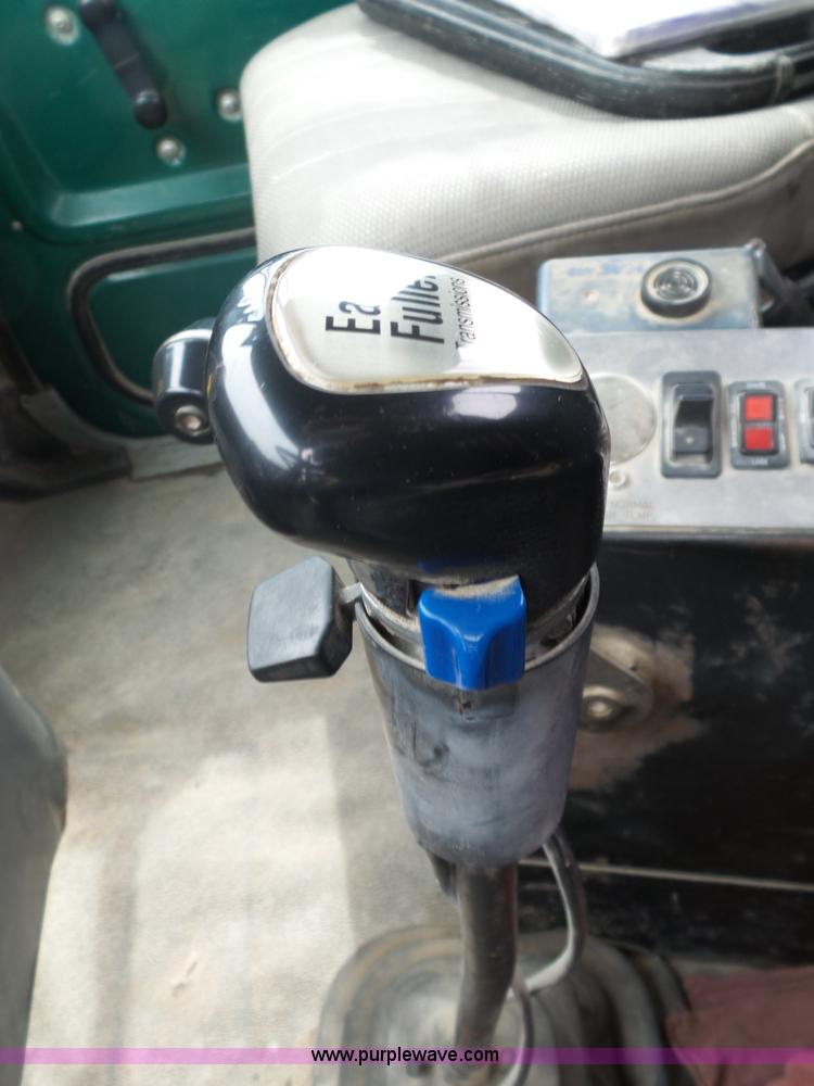 image for item L6364 1997 Ford LT9000 mixer truck