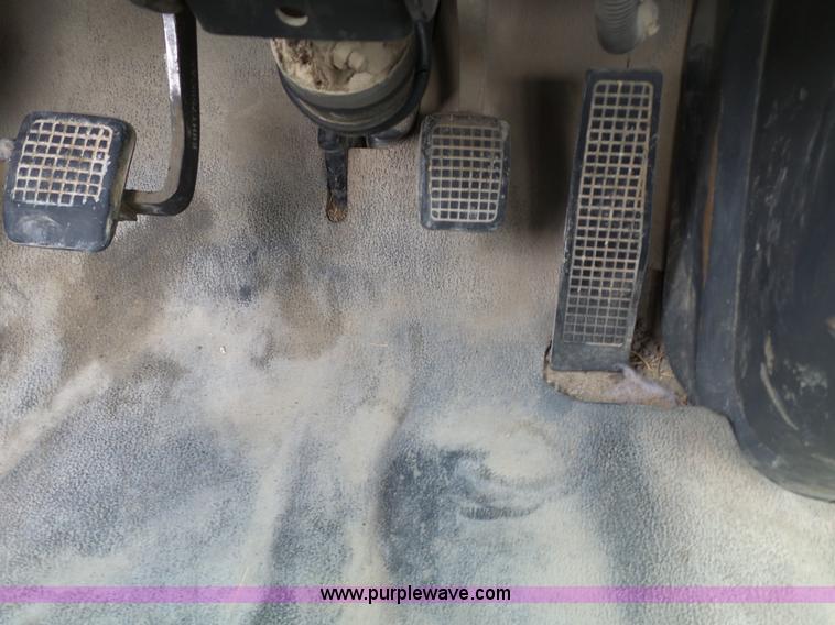 image for item L6364 1997 Ford LT9000 mixer truck