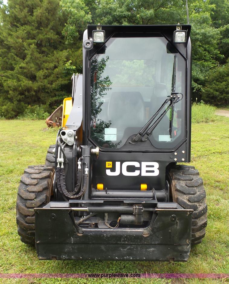 image for item L6365 2015 JCB 190 skid steer