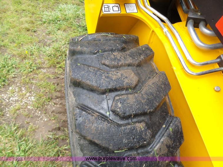 image for item L6365 2015 JCB 190 skid steer