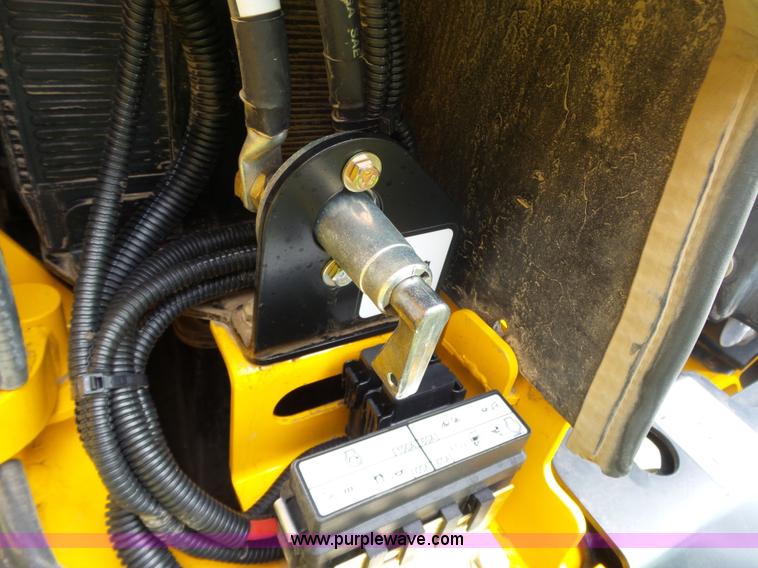 image for item L6365 2015 JCB 190 skid steer