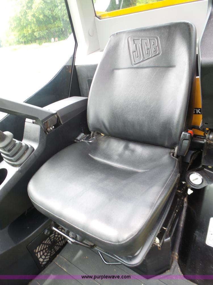 image for item L6365 2015 JCB 190 skid steer