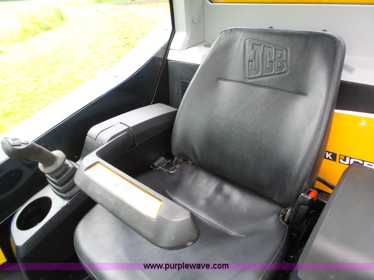 image for item L6365 2015 JCB 190 skid steer