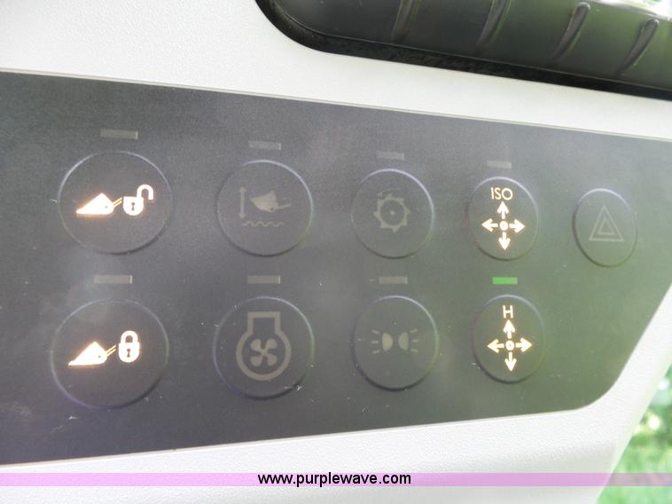 image for item L6365 2015 JCB 190 skid steer