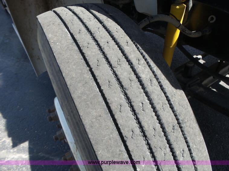 image for item L6366 2006 Sterling Acterra bucket truck