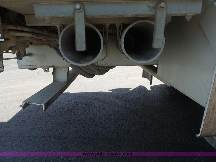 image for item L6366 2006 Sterling Acterra bucket truck