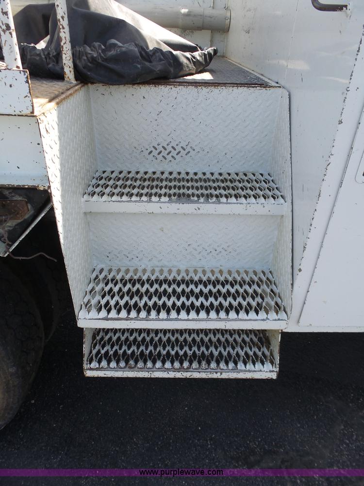 image for item L6366 2006 Sterling Acterra bucket truck