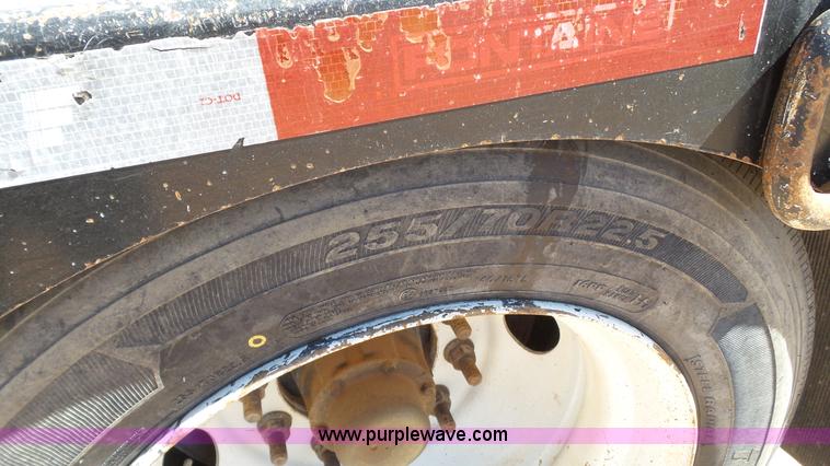 image for item L6565 2009 Fontain Renegade LX40N equipment trailer