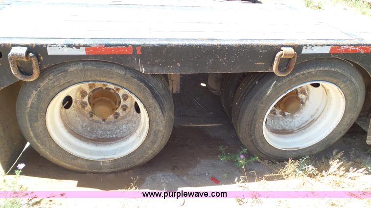 image for item L6565 2009 Fontain Renegade LX40N equipment trailer