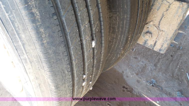 image for item L6565 2009 Fontain Renegade LX40N equipment trailer