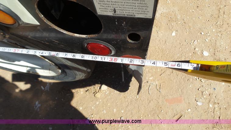 image for item L6565 2009 Fontain Renegade LX40N equipment trailer