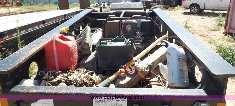 image for item L6565 2009 Fontain Renegade LX40N equipment trailer