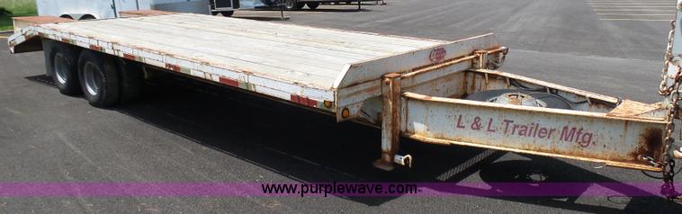 image for item L7046 2002 L&L equipment trailer