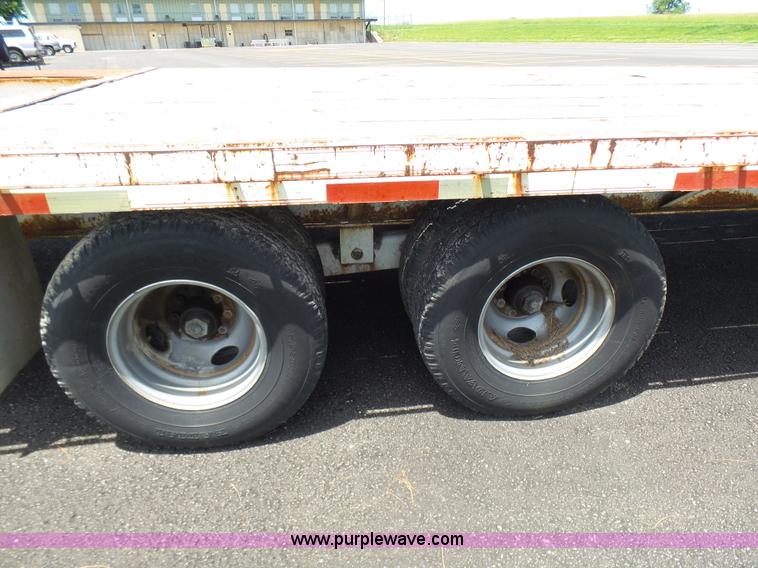 image for item L7046 2002 L&L equipment trailer