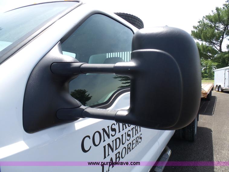 image for item L7052 2002 Ford F450 Super Duty XLT Crew Cab dump bed truck