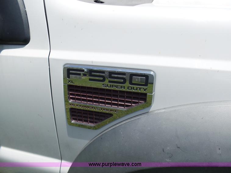 image for item L7062 2008 Ford F550 Super Duty Crew Cab flatbed truck