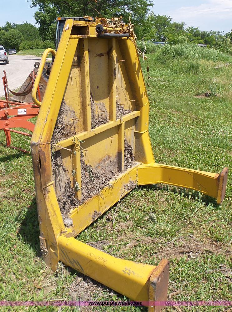 image for item L7063 Caterpillar D6H dozer ROPS