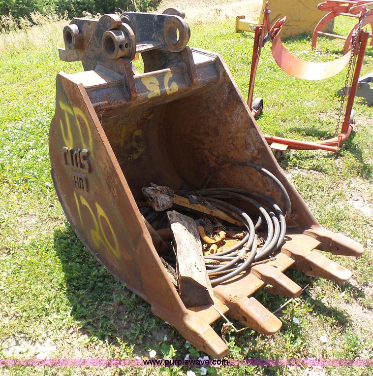 image for item L7064 CWS excavator bucket