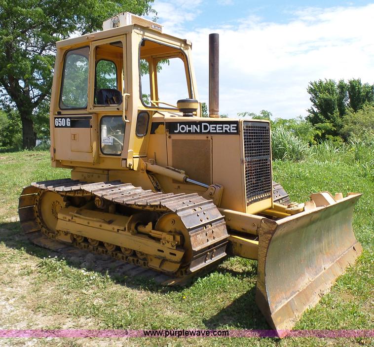 image for item L7073 1994 John Deere 650G dozer