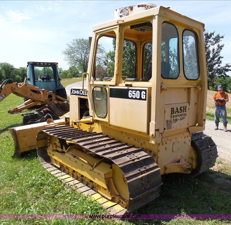 image for item L7073 1994 John Deere 650G dozer