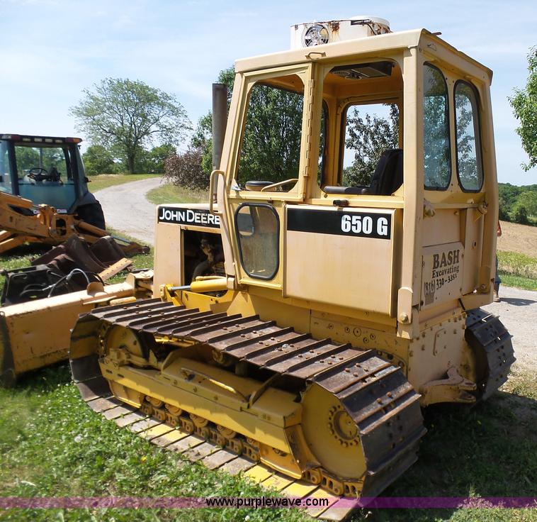 image for item L7073 1994 John Deere 650G dozer