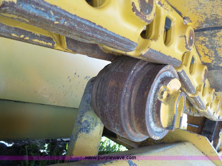 image for item L7073 1994 John Deere 650G dozer