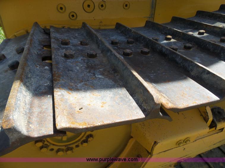 image for item L7073 1994 John Deere 650G dozer