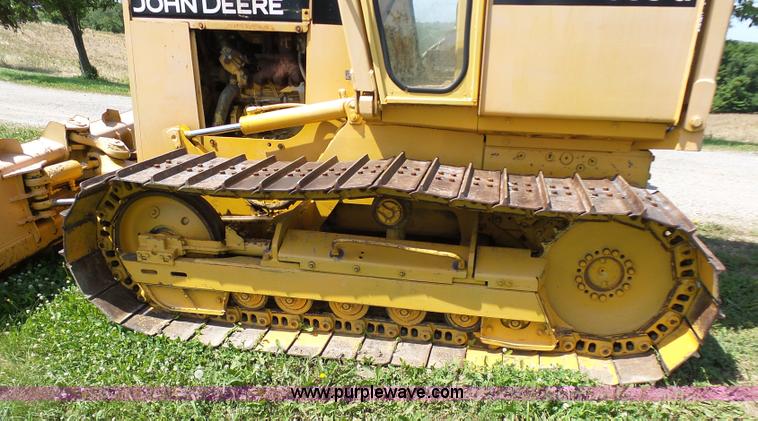 image for item L7073 1994 John Deere 650G dozer