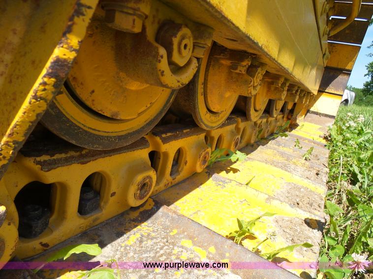 image for item L7073 1994 John Deere 650G dozer