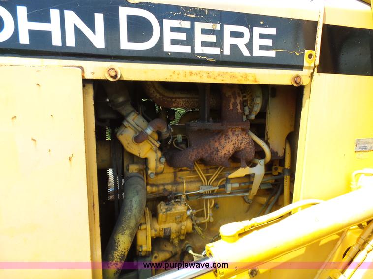 image for item L7073 1994 John Deere 650G dozer