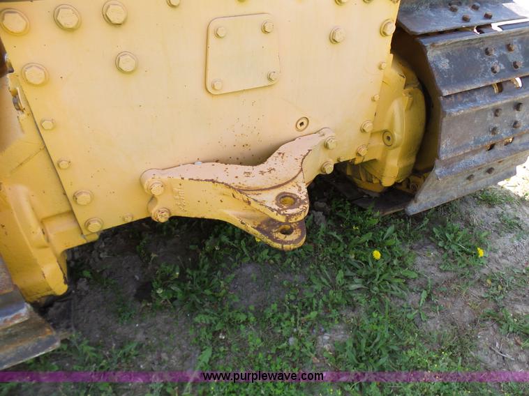 image for item L7073 1994 John Deere 650G dozer