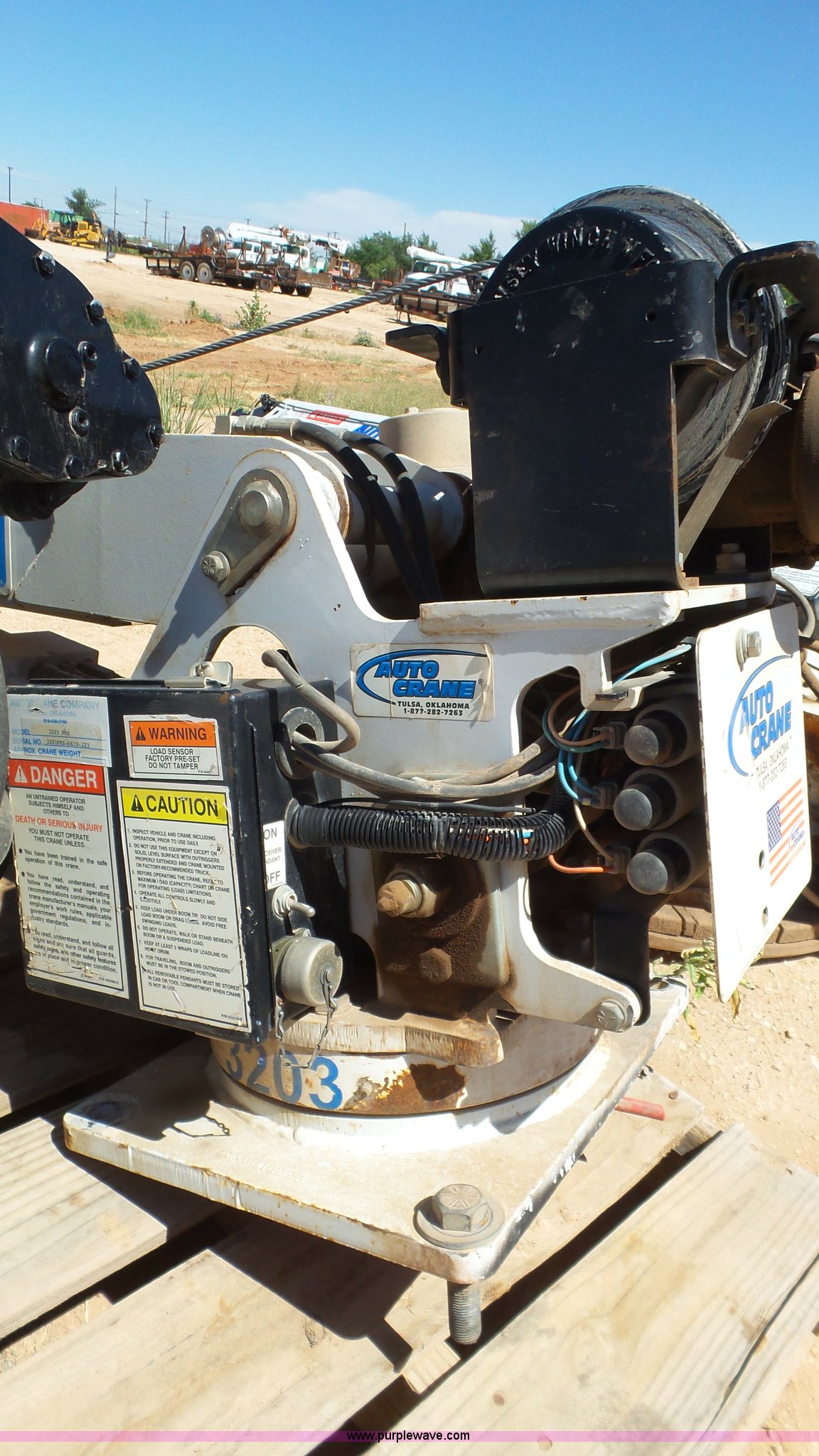 Auto Crane 3203 crane in Midland, TX Item BZ9109 sold Purple Wave