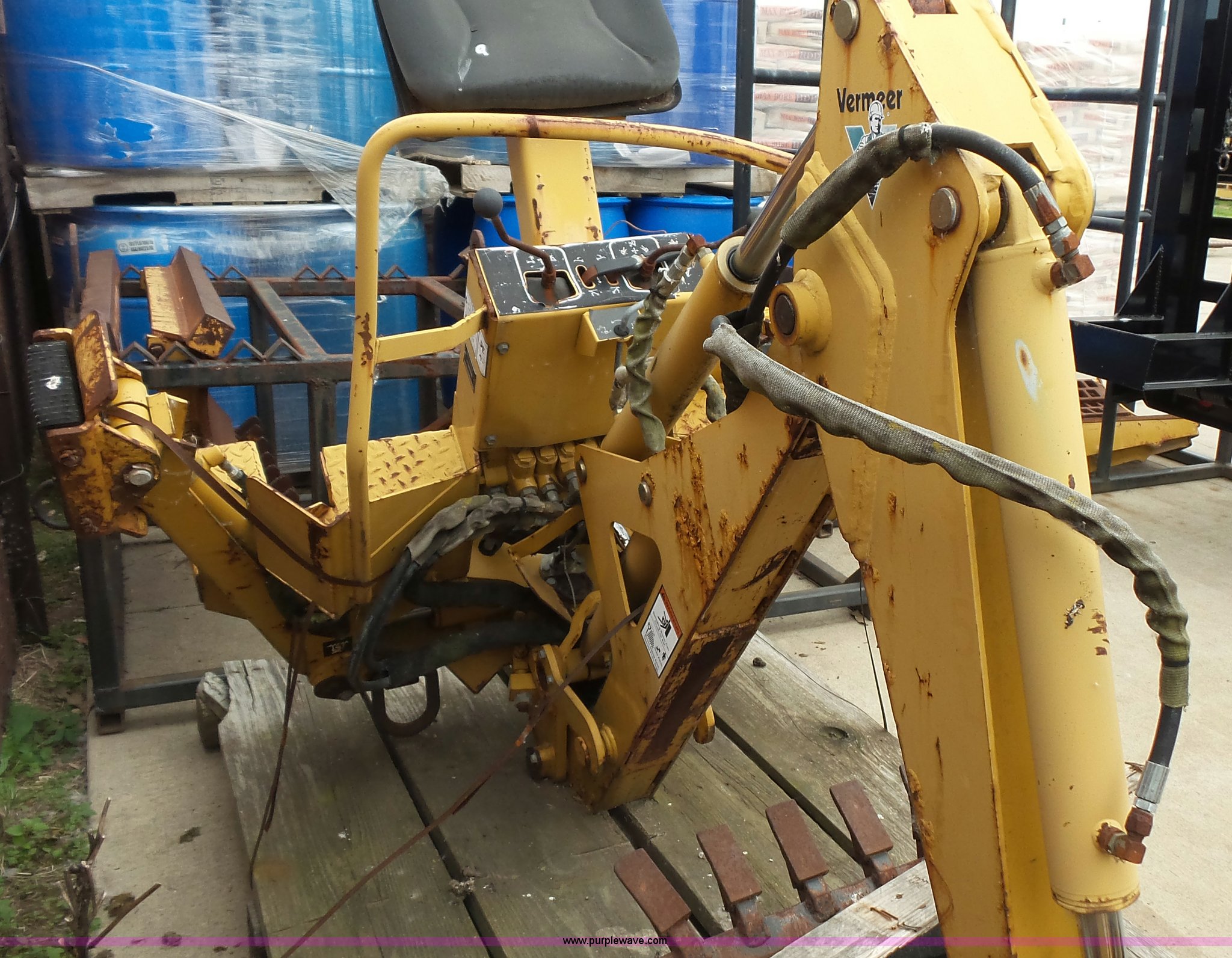 Vermeer B500 backhoe attachment in Chesterfield, MO | Item K1427 sold ...