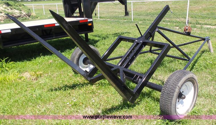 image for item AR9296 Round bale dolly