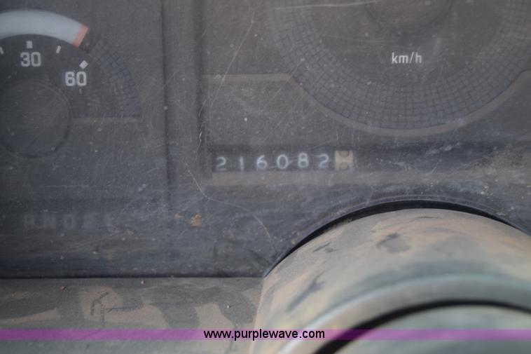 image for item BF9993 1989 Chevrolet 2500 flatbed pickup truck