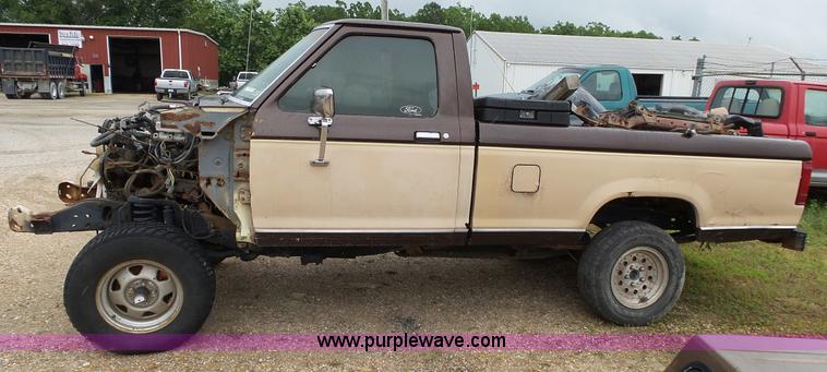 image for item BG9021 1986 Ford Ranger pickup truck