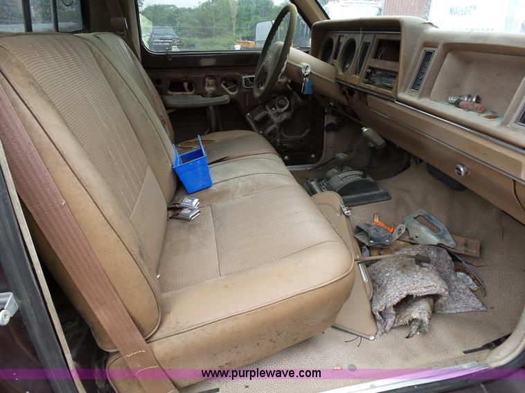 image for item BG9021 1986 Ford Ranger pickup truck