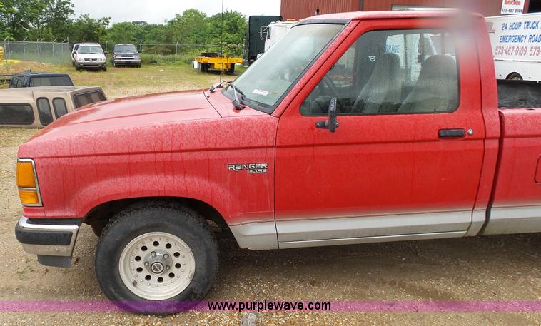 image for item BG9022 1992 Ford Ranger pickup truck