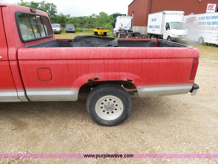 image for item BG9022 1992 Ford Ranger pickup truck