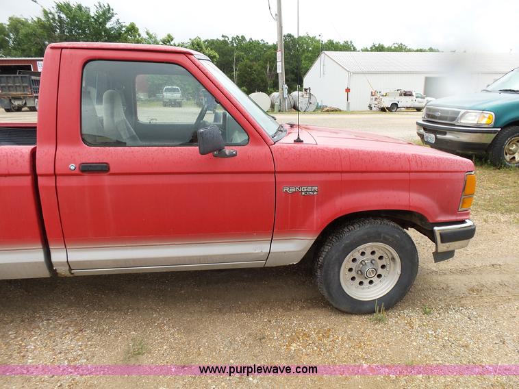 image for item BG9022 1992 Ford Ranger pickup truck