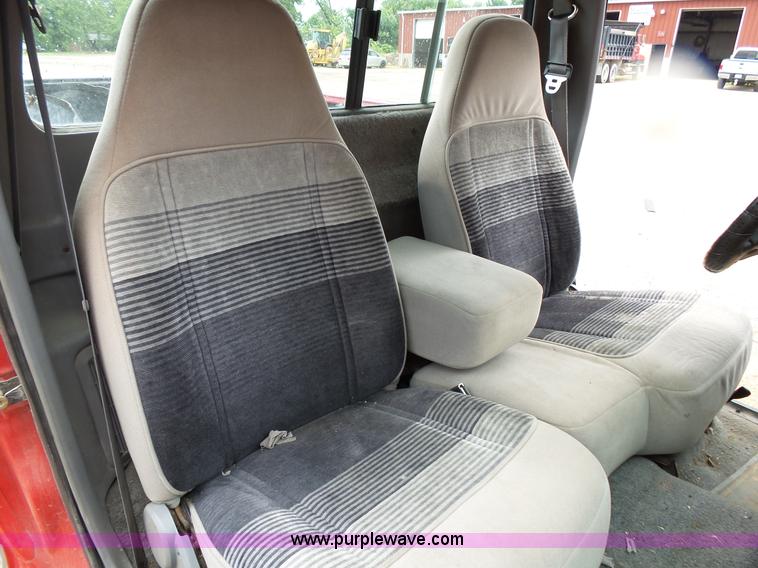 image for item BG9022 1992 Ford Ranger pickup truck