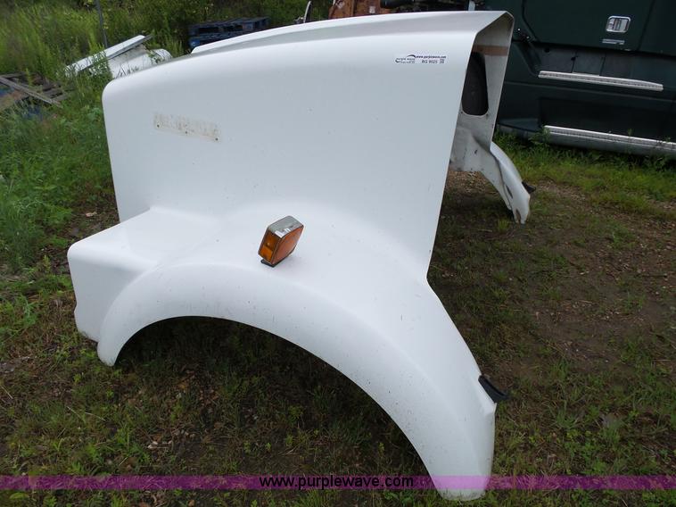 image for item BG9025 Truck hood