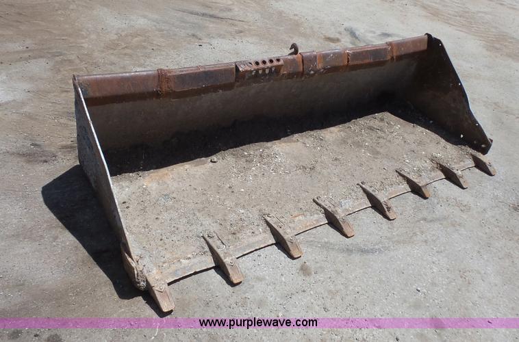 image for item BS9880 Toothed skid steer bucket