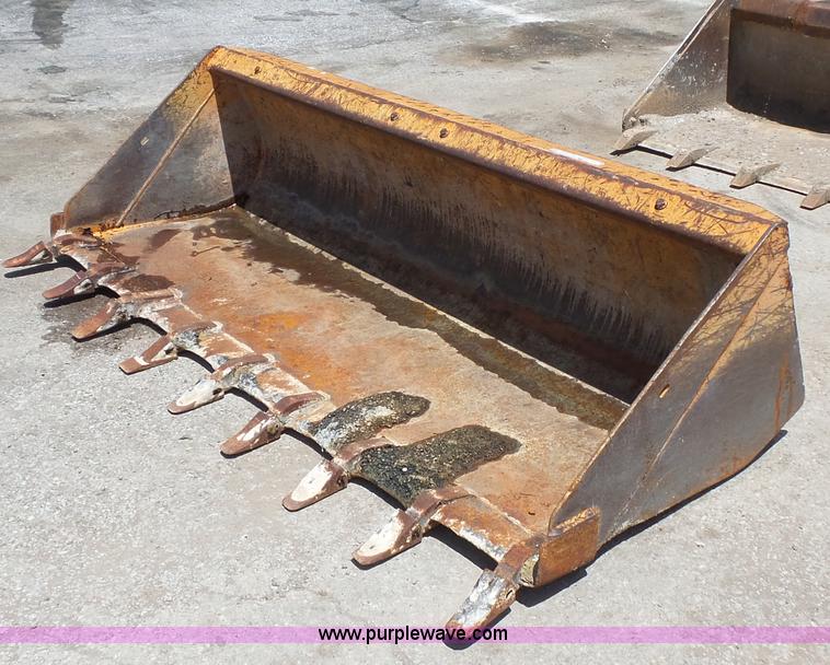image for item BS9881 Toothed skid steer bucket